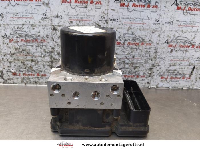 Gebruikte ABS Pomp Ford Focus O170905
