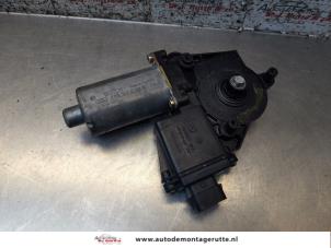 O170907 Gebruikte motor electrisch raam Mitsubishi Space Star