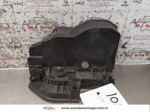 O170976 Gebruikte portierslot mechaniek 4deurs rechts-achter BMW 5-Serie