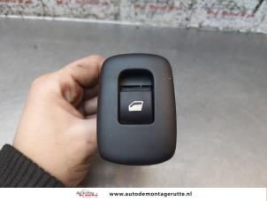 O171009 Gebruikte elektrisch raam schakelaar Citroen C3