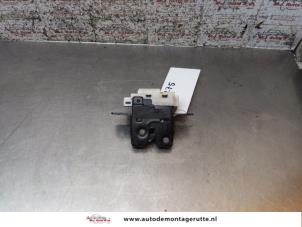 O171325 Gebruikte slotmechaniek achterklep Renault Clio