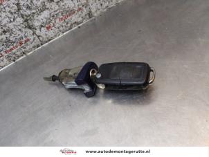 O171433 Gebruikte cilinderslot portier links Volkswagen Polo