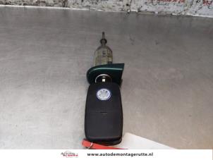 O171579 Gebruikte cilinderslot portier links Volkswagen Golf