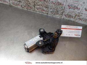 O171626 Gebruikte ruitenwissermotor achter Ford KA