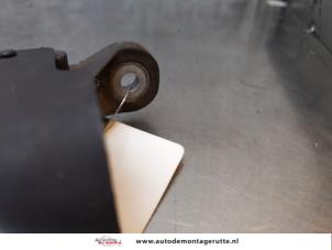 O171628 Gebruikte ruitenwisserarm achter Ford KA