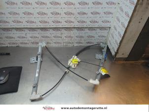 O171661 Gebruikte ruitmechaniek 4deurs rechts-voor Skoda Fabia