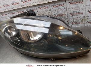 O171663 Gebruikte rechter koplamp Seat Toledo