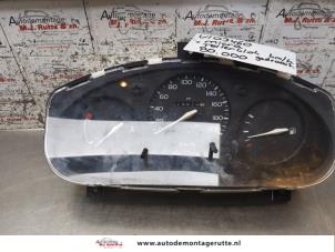 O171698 Gebruikte tellerklok Nissan Micra