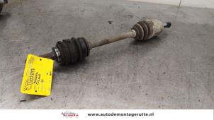 O171753 Gebruikte cardanas links-voor (vwa) Mazda Demio