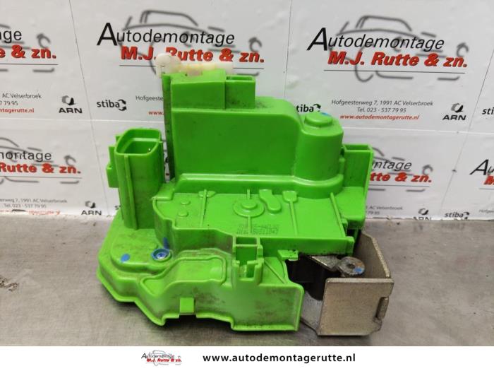 Gebruikte Deurslot Mechaniek 4Deurs rechts-voor Alfa Romeo Giulietta O171820