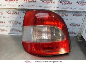 O171898 Gebruikte achterlicht links Renault Megane Scenic