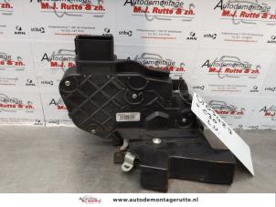 O171922 Gebruikte deurslot mechaniek 2deurs links Volvo C30