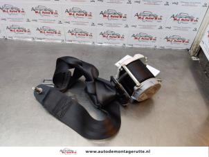 Gebruikte Veiligheidsgordel links-voor Opel Rocks-e Electric Prijs € 75,00 Margeregeling aangeboden door Autodemontage M.J. Rutte B.V.