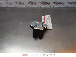 O172052 Gebruikte slotmechaniek achterklep Hyundai I40