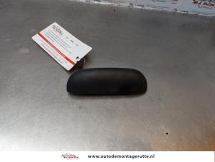 O172053 Gebruikte portiergreep 2deurs rechts Nissan Micra