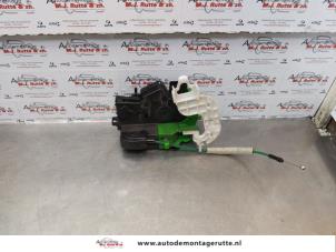 O172093 Gebruikte deurslot mechaniek 4deurs links-voor Hyundai I40