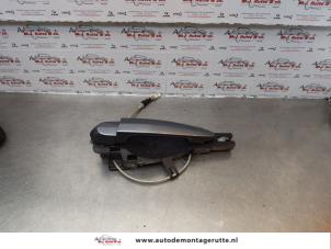 O172112 Gebruikte deurgreep 4deurs links-achter BMW 3-Serie