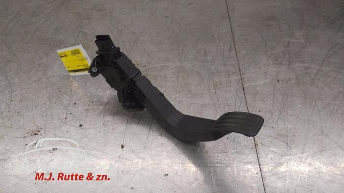 Gebruikte Gaspedaal Opel Rocks-E O172259
