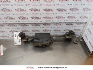 O172383 Gebruikte ruitenwismotor+mechaniek Daihatsu Trevis