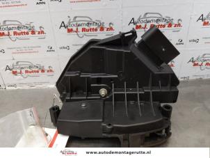 O172625 Gebruikte deurslot mechaniek 4deurs rechts-voor Ford Focus