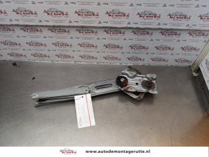 O172701 Gebruikte ruitmechaniek 4deurs links-voor Toyota Yaris