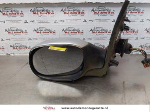 O172790 Gebruikte buitenspiegel links Peugeot 206