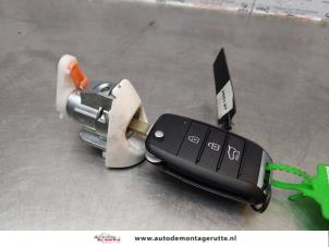 O172849 Gebruikte cilinderslot portier links Kia Picanto