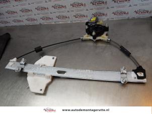O172857 Gebruikte ruitmechaniek 4deurs rechts-voor Kia Picanto