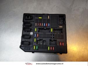 O172777 Gebruikte zekeringkast Renault Grand Scenic