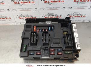 O172786 Gebruikte zekeringkast Peugeot 206