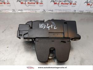 O172877 Gebruikte slotmechaniek achterklep Peugeot 508