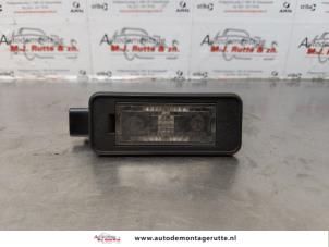 O172879 Gebruikte kenteken verlichting Peugeot 508