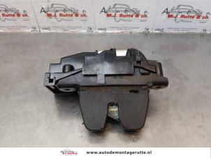 O172884 Gebruikte slotmechaniek achterklep Citroen C3 Picasso