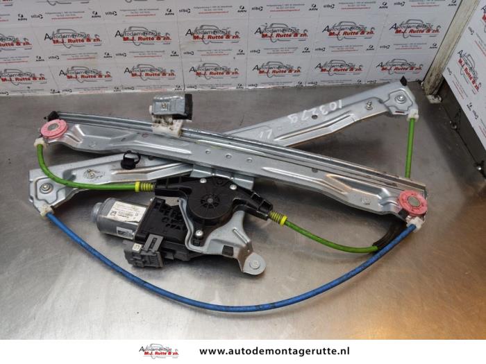 Gebruikte Ruitmechaniek 4Deurs links-voor Citroen C3 Picasso O172899