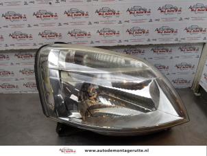 O172917 Gebruikte rechter koplamp Citroen Berlingo