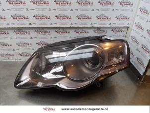 O172929 Gebruikte linker koplamp Volkswagen Passat