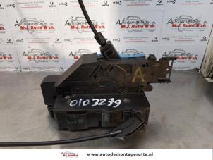 O172931 Gebruikte portierslot mechaniek 4deurs rechts-achter Citroen C3 Picasso