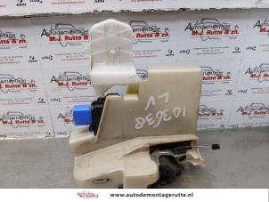 O172966 Gebruikte deurslot mechaniek 4deurs links-voor Volkswagen Polo