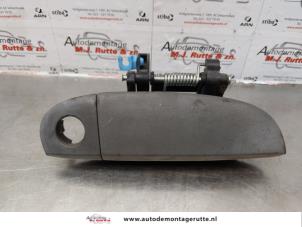 O172975 Gebruikte portiergreep 4deurs rechts-voor Hyundai I10