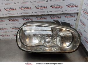 O172998 Gebruikte koplamp rechts Volkswagen Golf