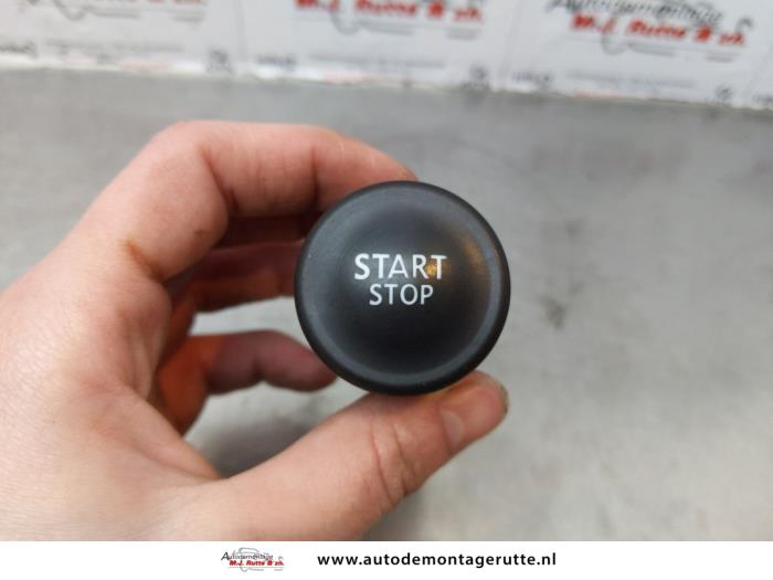 Gebruikte Start/Stop schakelaar Renault Megane O173016