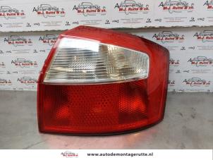 O173081 Gebruikte achterlicht rechts Audi A4