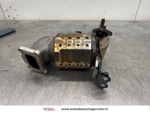 O173163 Gebruikte uitlaatspruitstuk + katalysator Kia Picanto