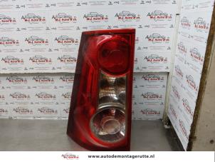 O173241 Gebruikte achterlicht links Dacia Logan