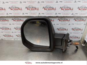 O173244 Gebruikte spiegel buiten links Peugeot Partner