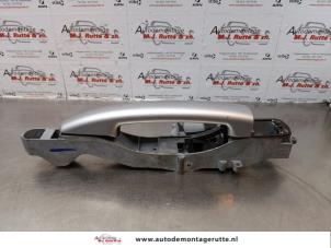 O173268 Gebruikte portiergreep 4deurs links-voor Peugeot 208