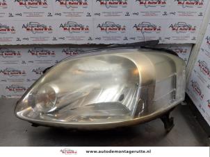 O173281 Gebruikte koplamp links Volkswagen Fox
