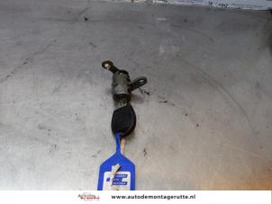 O173373 Gebruikte cilinderslot portier links Daewoo Kalos