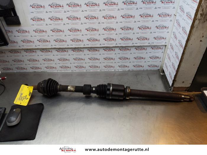 Gebruikte Aandrijfas rechts-voor Ford Focus O173398