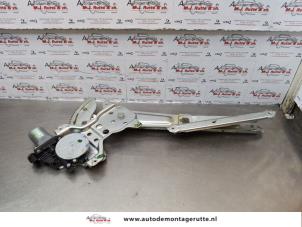 O173458 Gebruikte ruitmechaniek 4deurs rechts-voor Nissan Pixo